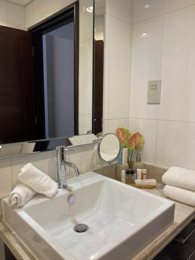 First Class 2Br With Burj Khalifa & Downtown View Dubai Exterior foto